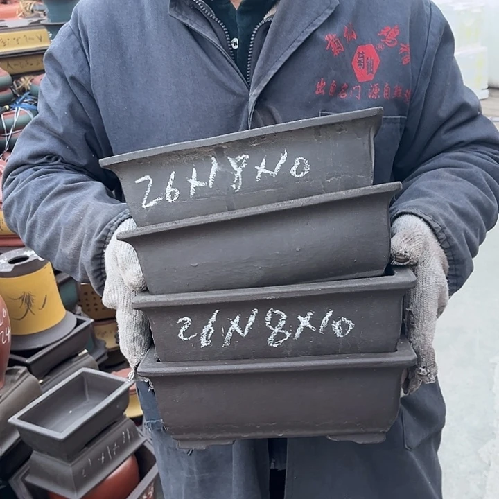 紫砂紫砂花盆和小