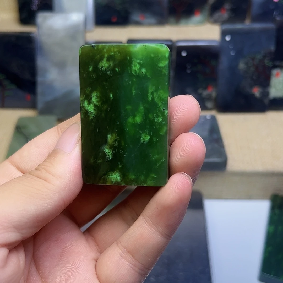 和田玉（碧玉）未镶嵌珠宝半成品