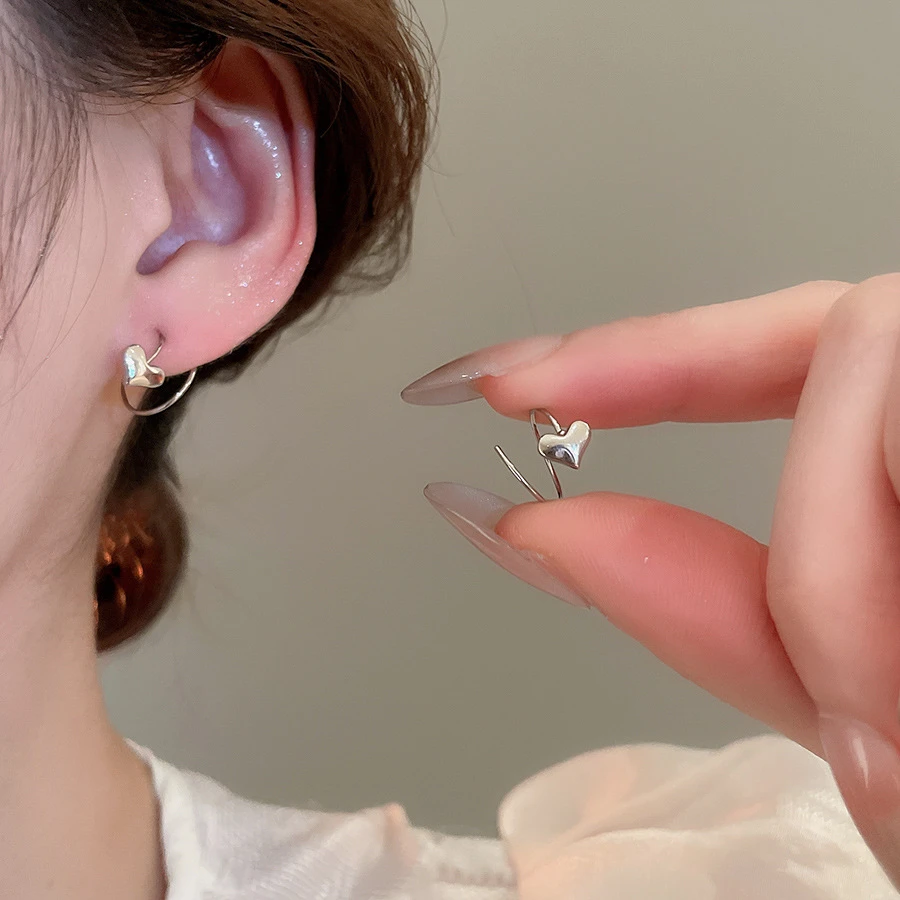 铜合金耳饰 简约爱心耳环韩系个性冷淡风时尚百搭设计感耳钩