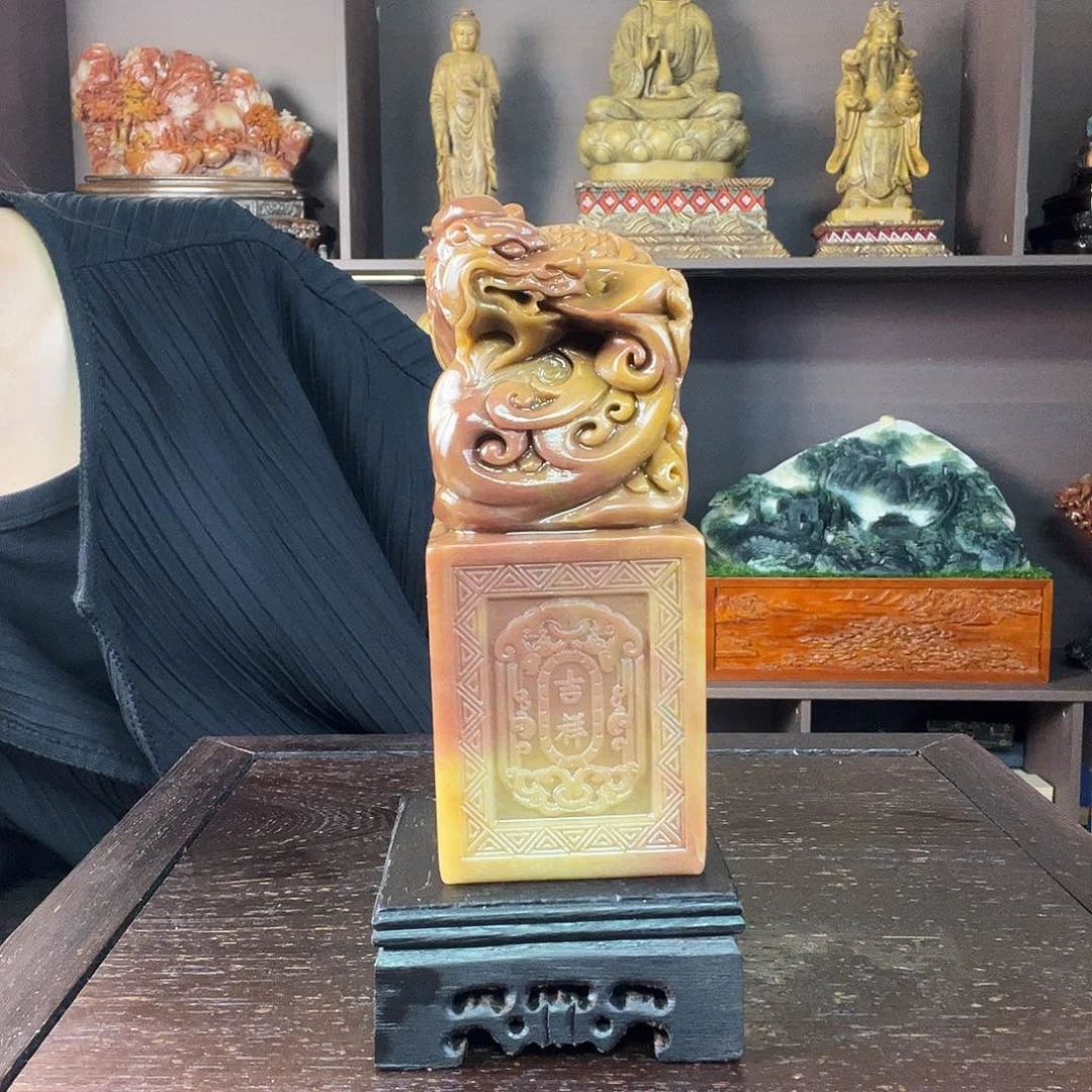 寿山石印石神*。。。。。。。。。。。。