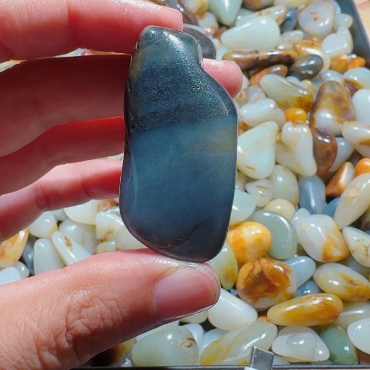 和田玉未镶嵌颈饰39克