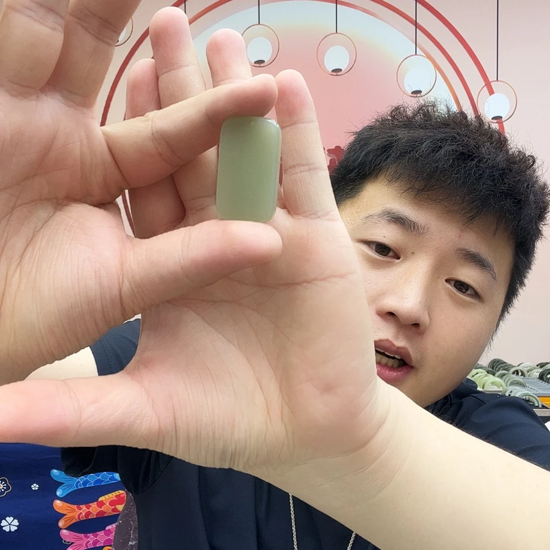 和田玉未镶嵌吊坠(不含链)