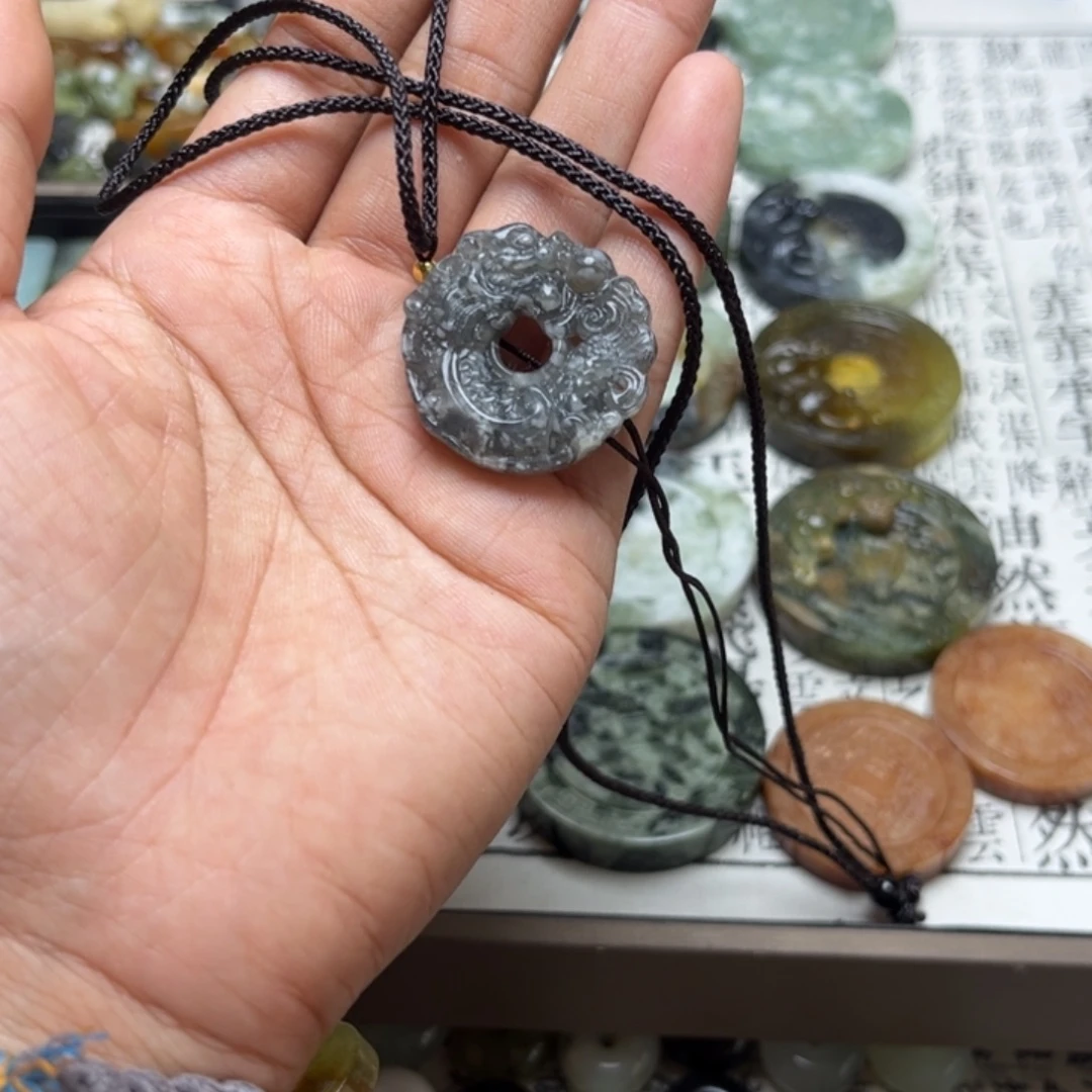 蛇纹石玉合金颈饰