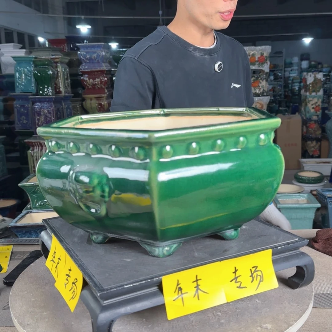 一风堂石湾花盆。微瑕缝隙