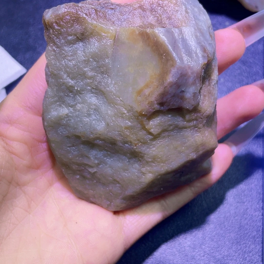和田玉未镶嵌珠宝半成品