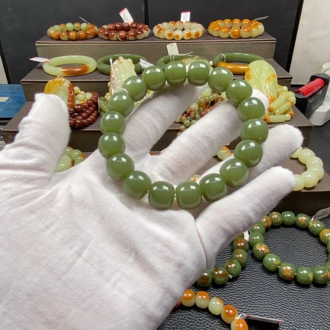 透闪石质玉未镶嵌手链