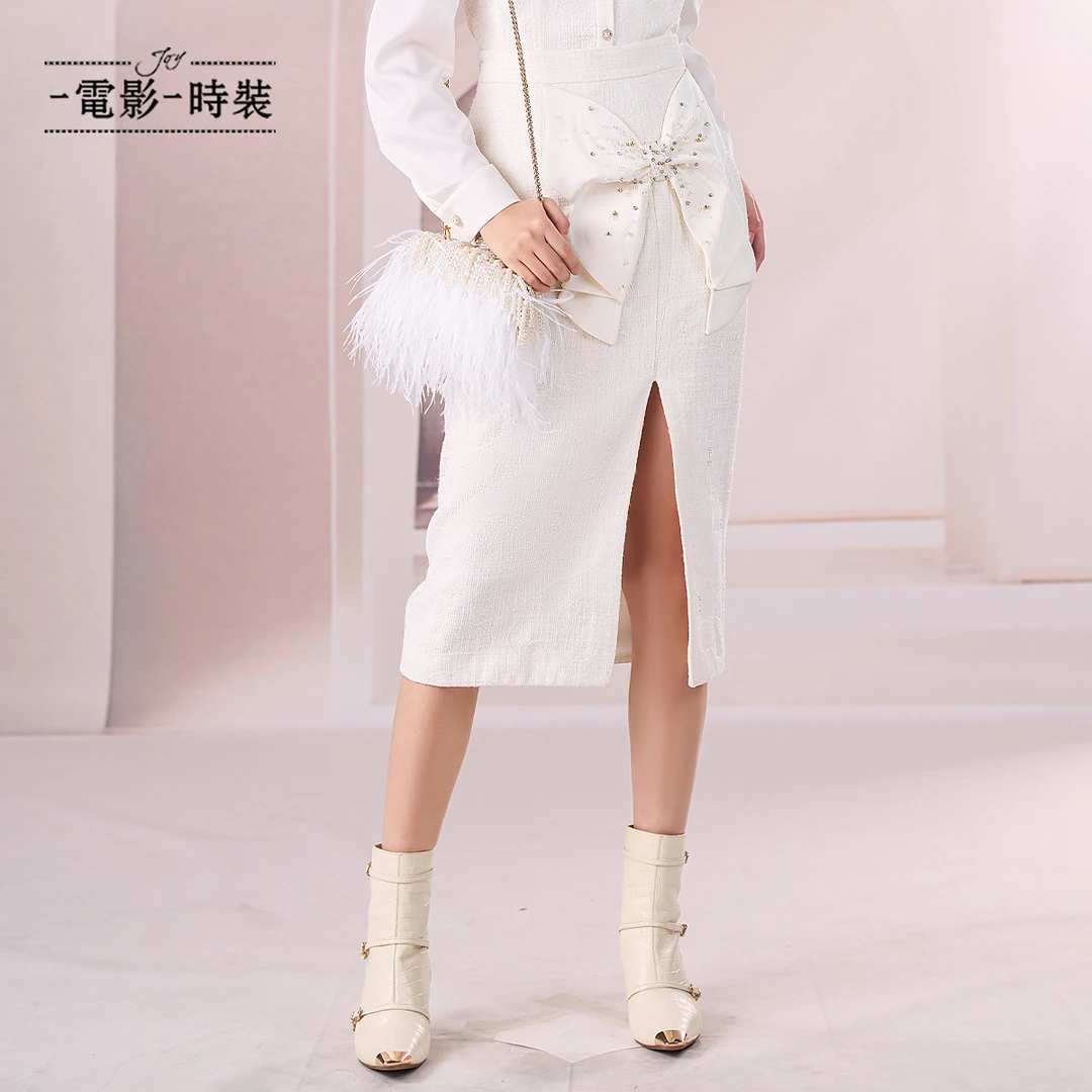 【芊芊专属】一电影一时装冬季名媛蝴蝶结开叉白色半身裙FEEQ144676