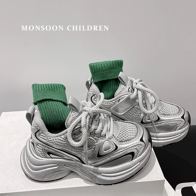 小黄鸭轻便银色轻便女童老爹鞋网面透气大男儿童运动鞋2025春秋新