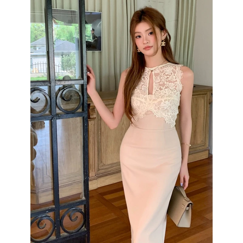 夏季新款法式复古蕾丝拼接镂空无袖设计感连衣裙女修身气质包臀裙