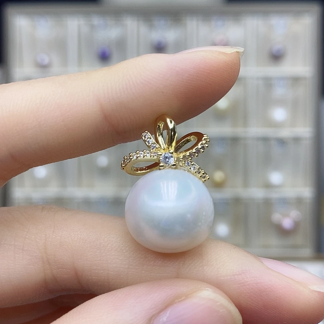 淡水珍珠合金颈饰