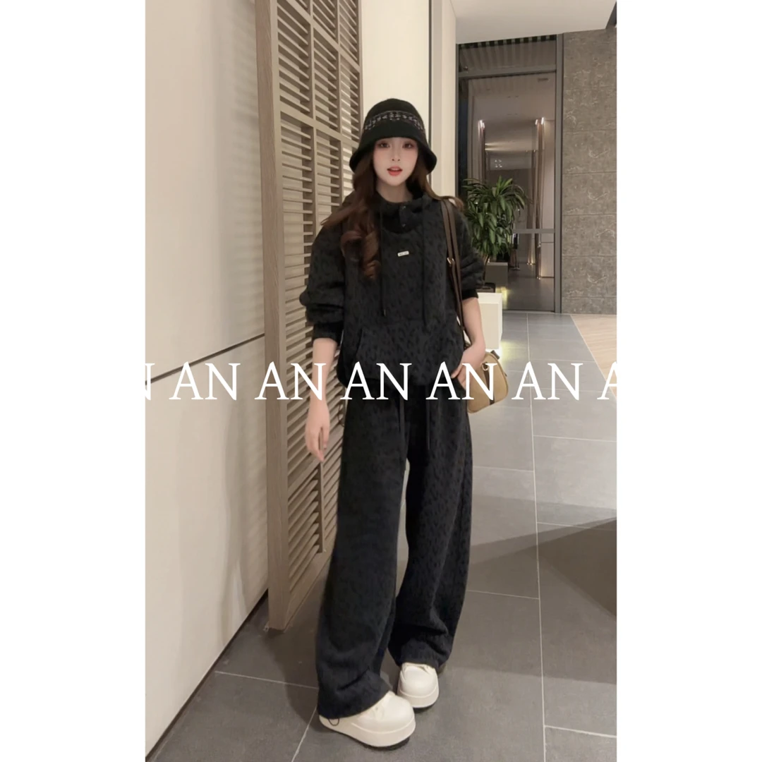 C10361冬季新款洋气连帽小标卫衣+松紧腰休闲裤豹纹加绒套装