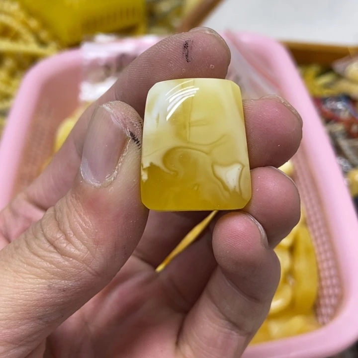裸石蜜蜡未镶嵌吊坠