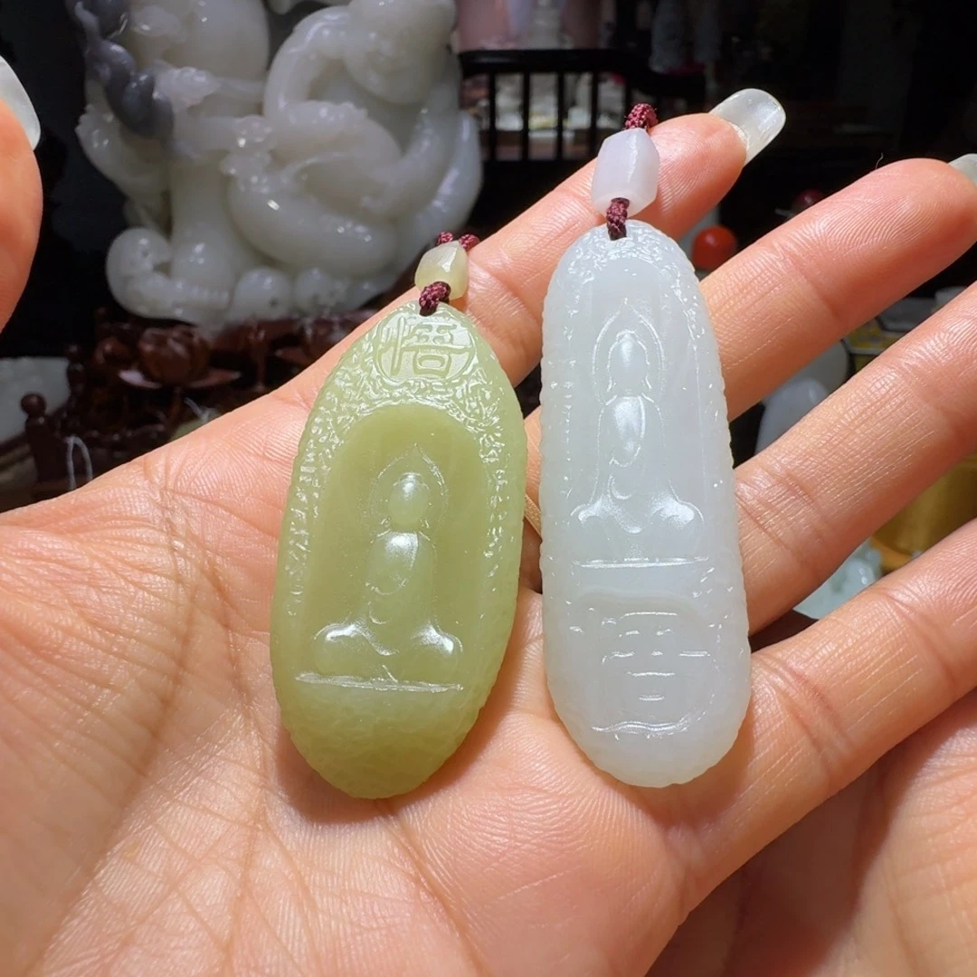 和田玉未镶嵌把件