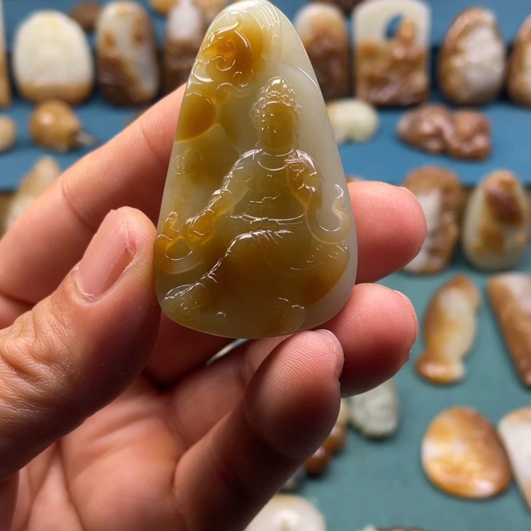 颈饰未镶嵌和田玉