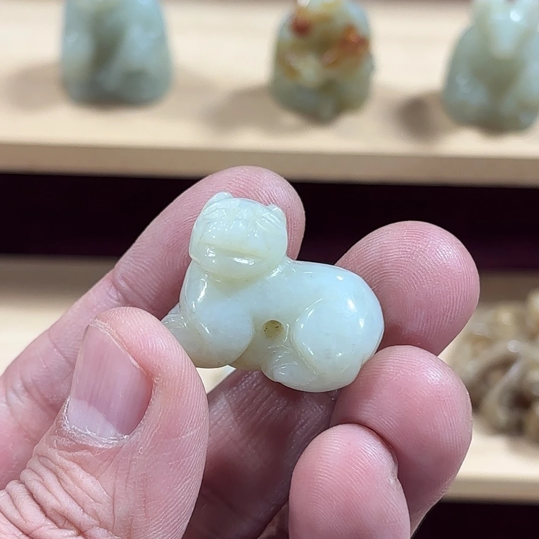 赳***赳和田玉（糖玉）未镶嵌颈饰