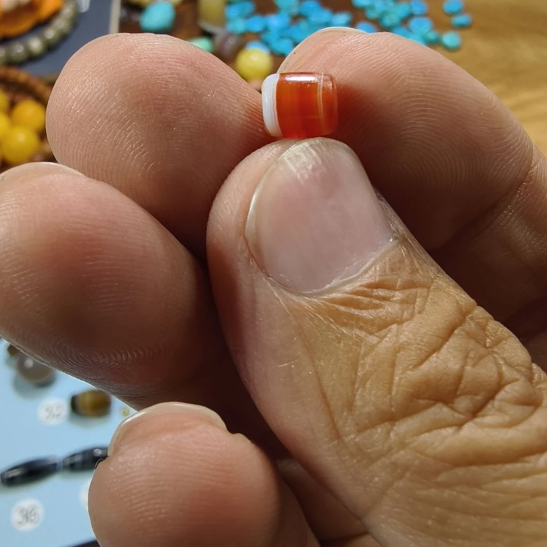 小***呀玛瑙/玉髓未镶嵌天然原矿玛瑙