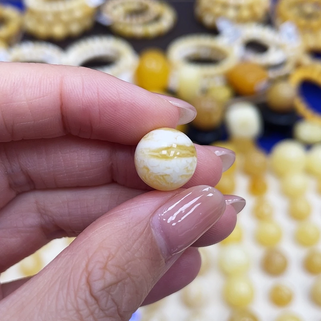 阿***超琥珀未镶嵌裸石11.9mm