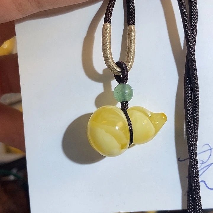 木***…琥珀未镶嵌珠宝奇石
