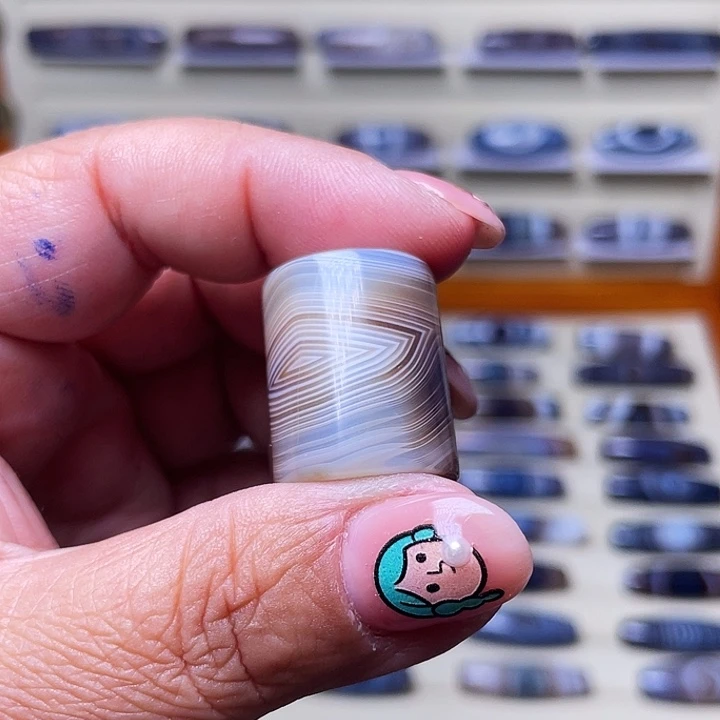 眰***C玛瑙/玉髓未镶嵌颈饰