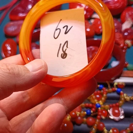 手镯玛瑙/玉髓未镶嵌