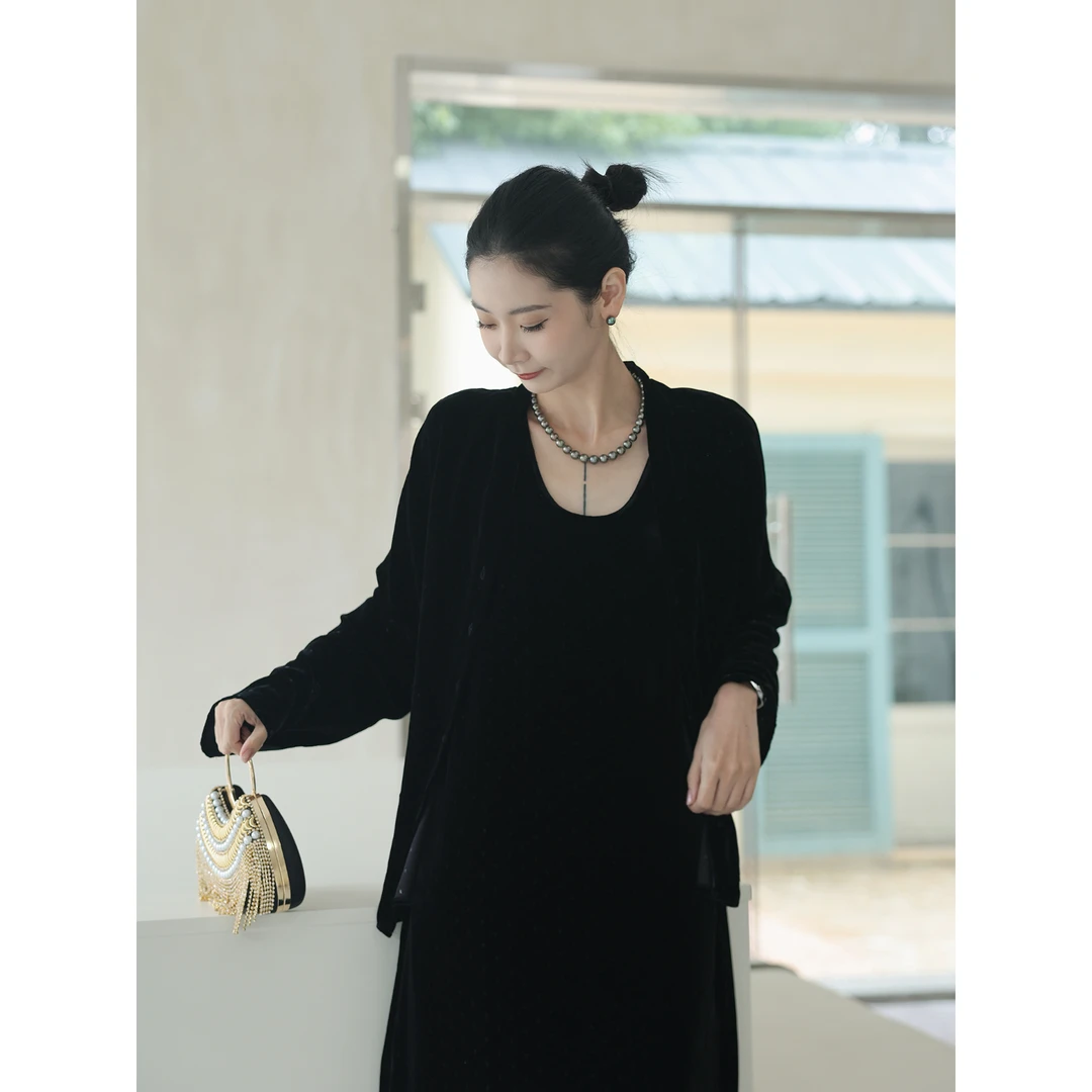 CHENSMCHEN 100桑蚕丝复古丝绒西装外套女气质百搭上衣CSEW7249WL