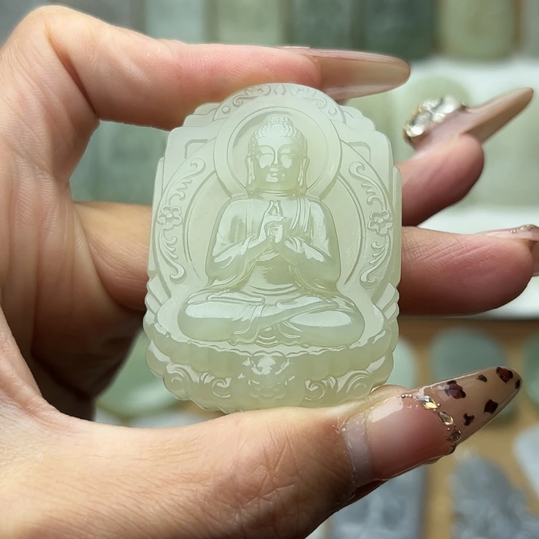 利***剑和田玉未镶嵌颈饰