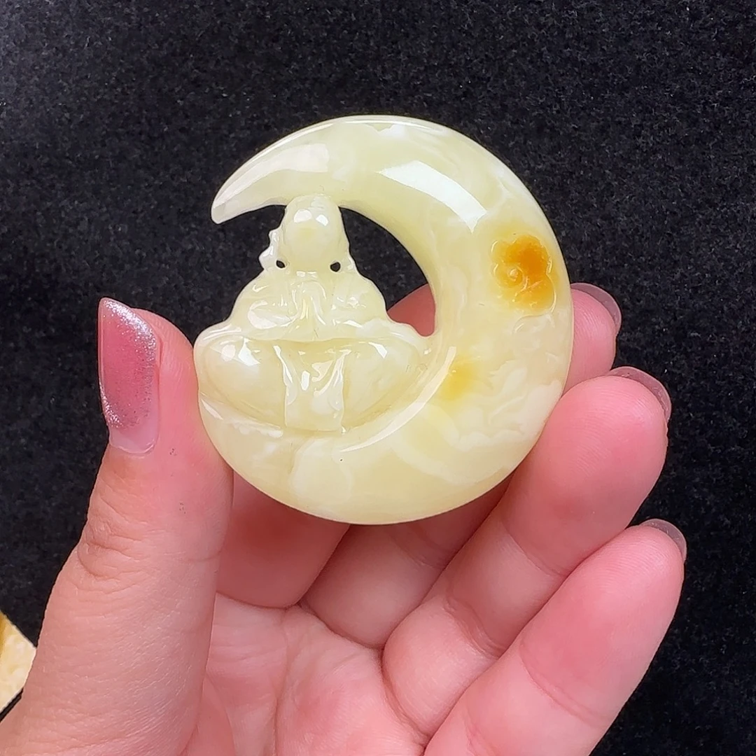 蜜蜡未镶嵌珠宝奇石