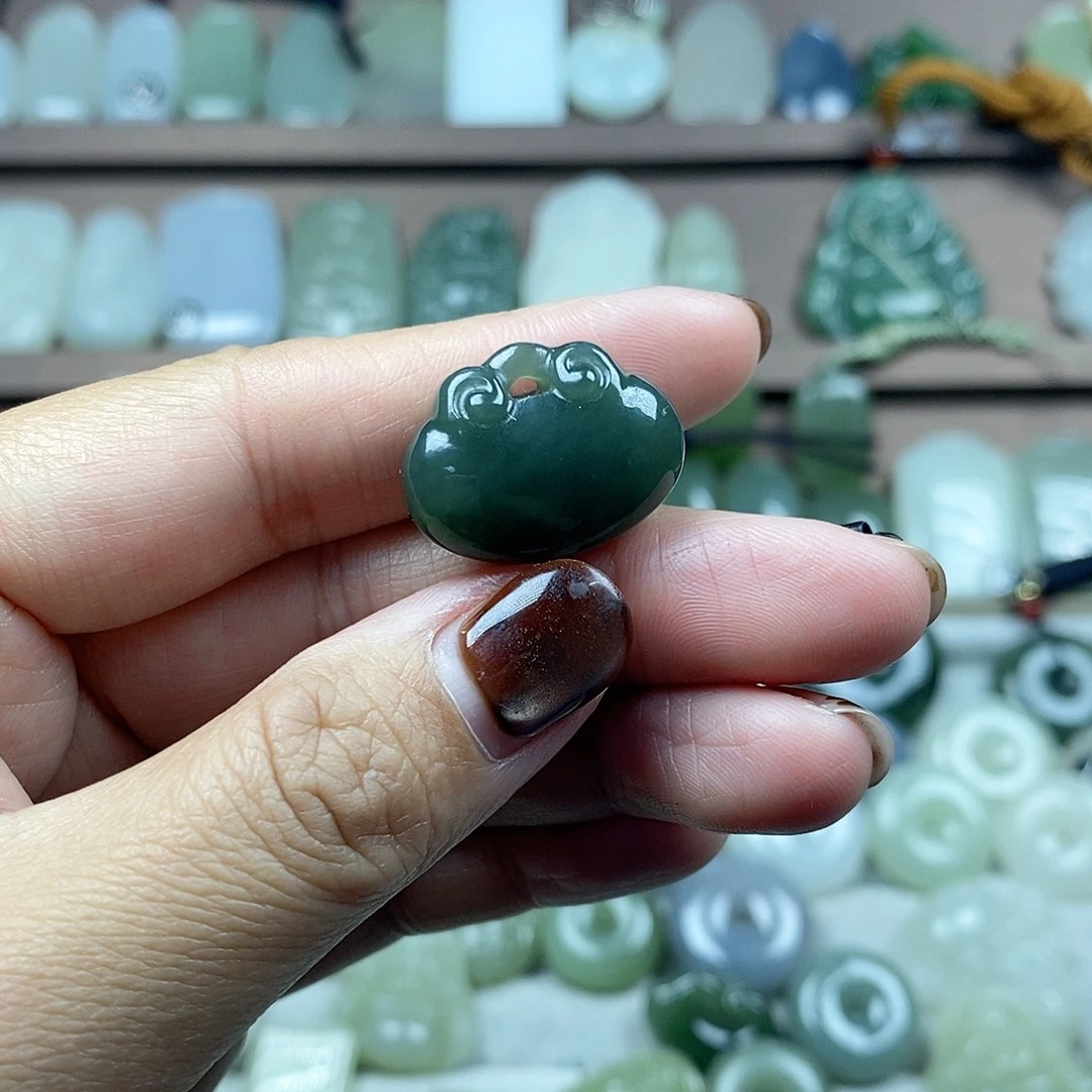 和田玉未镶嵌颈饰福袋1704