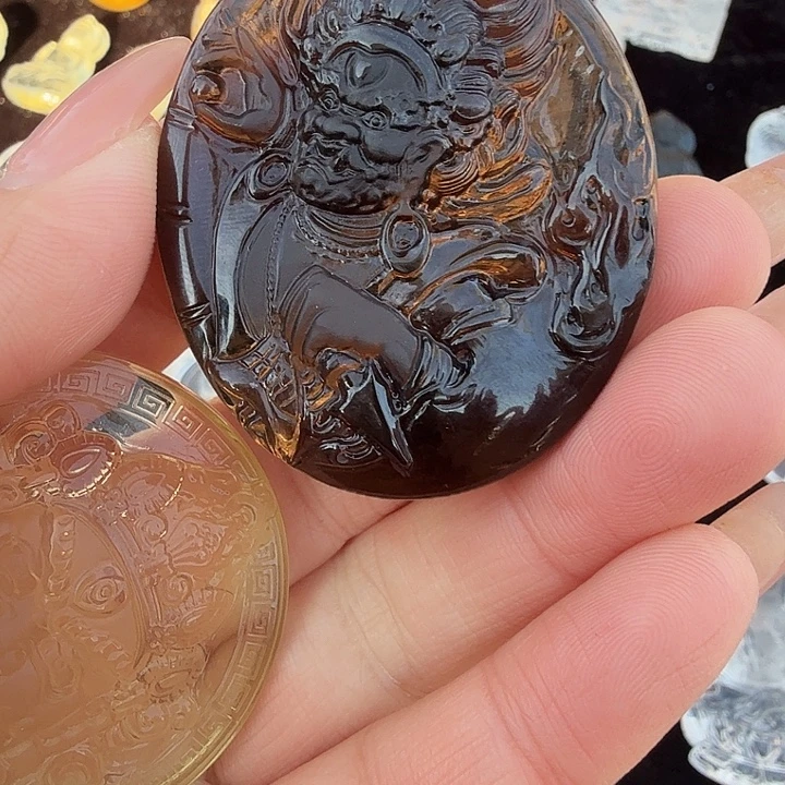 小****水晶车挂未镶嵌水晶