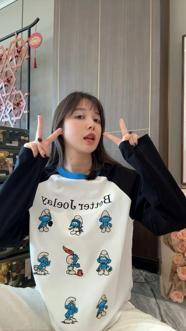 BETTER JOELAY -【丹麦雪境】时尚百搭宽松插肩长袖休闲风KH1378