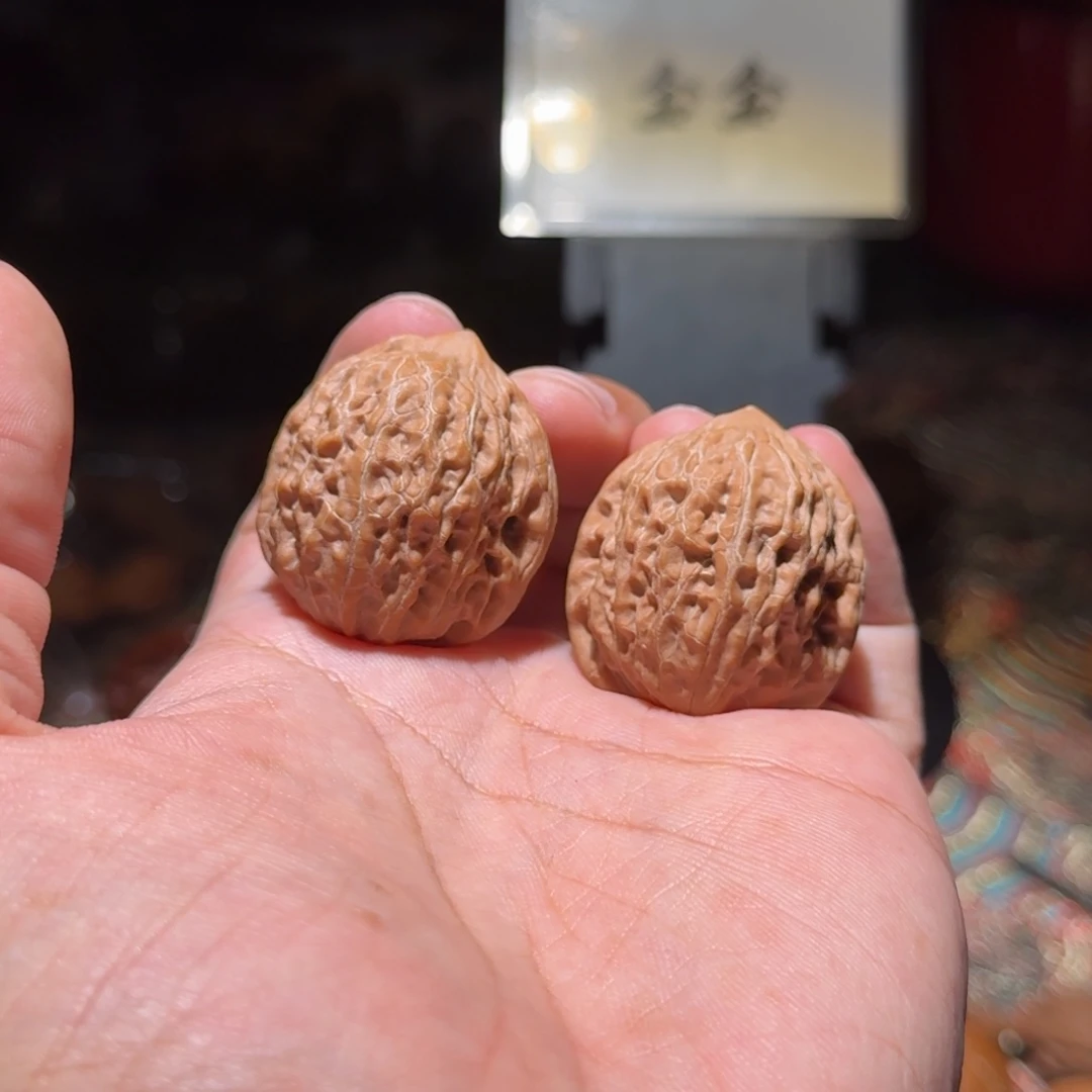 把件核桃384铁锤妹妹，尺寸32