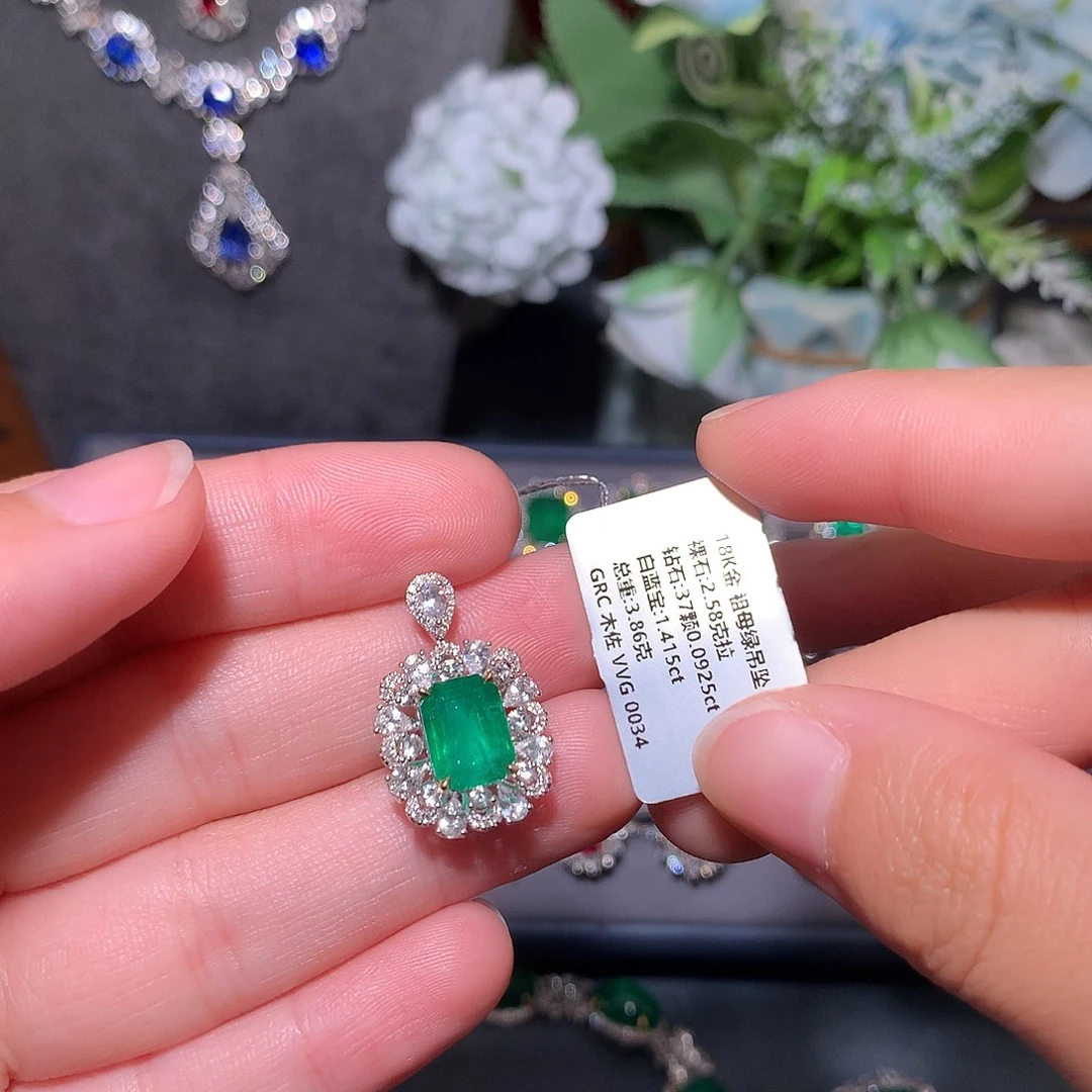 吊坠18K金镶嵌祖母绿