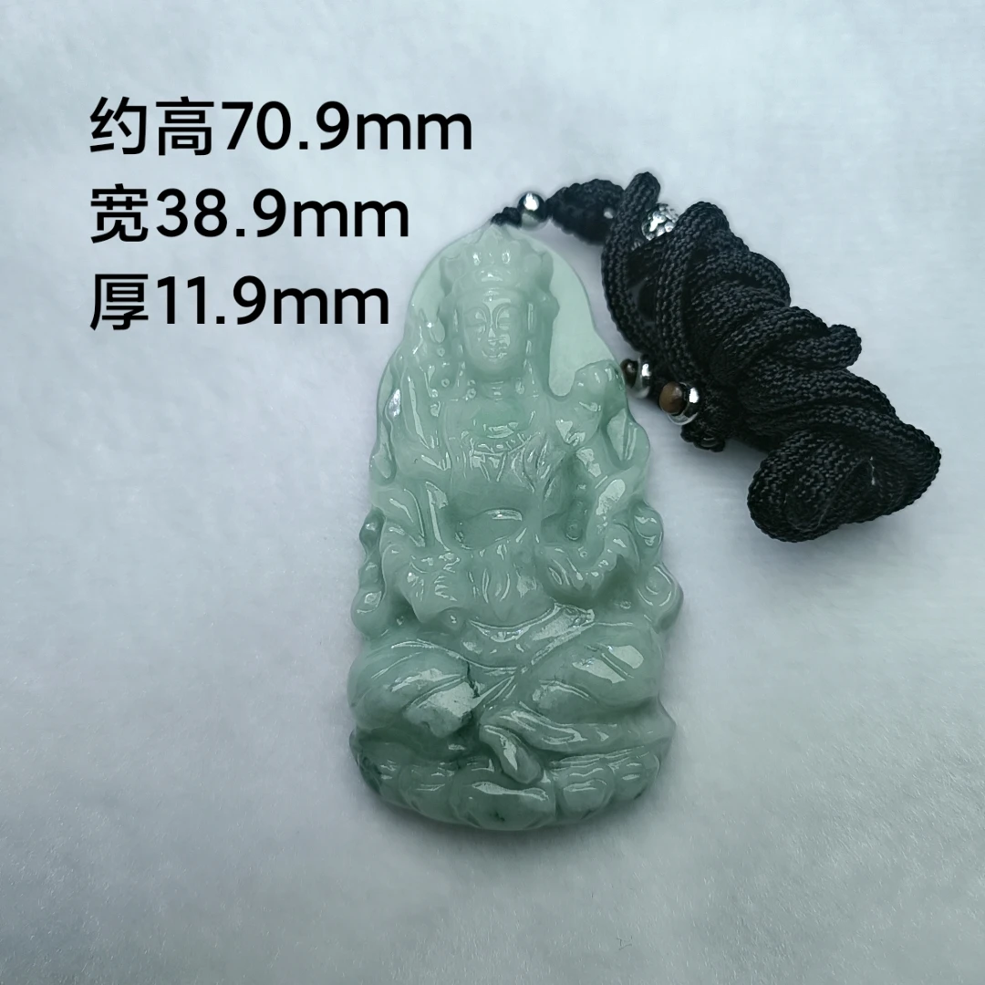 天然翡翠满绿虚空藏菩萨属牛虎生肖吊坠一件。