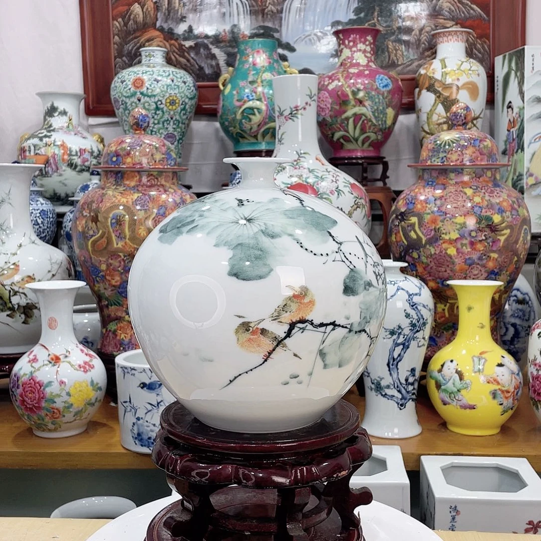 良***队摆件景德镇的陶瓷
