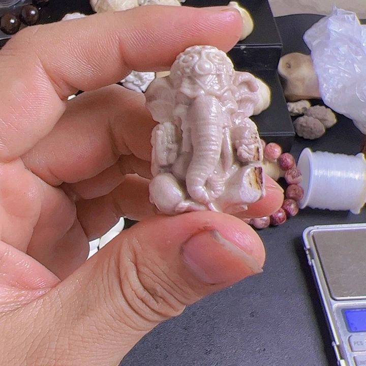 无**！养殖鹿角雕刻工艺品