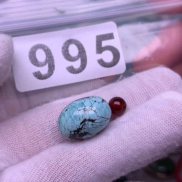 南红玛瑙未镶嵌珠宝奇石