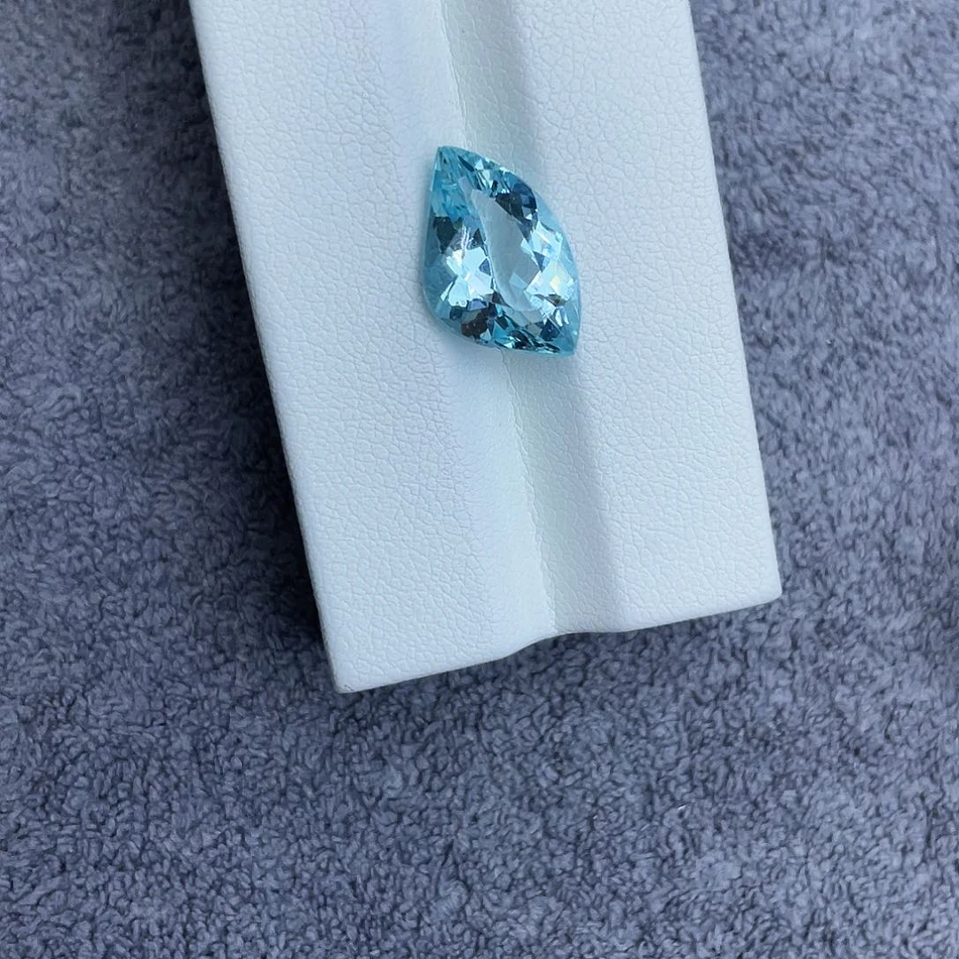 海蓝宝石裸石4.609Ct