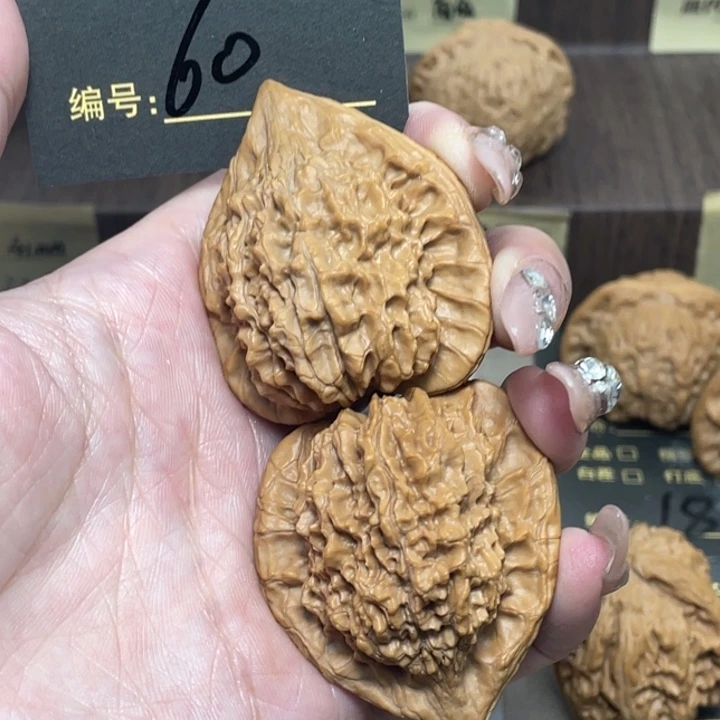文玩核桃把件60号全品朱雀