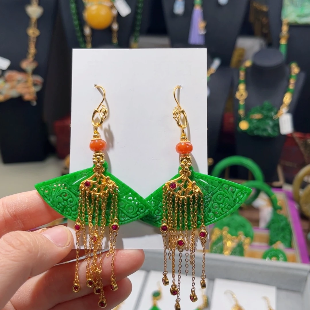 【闪购商品】翡翠耳饰未镶嵌扇子