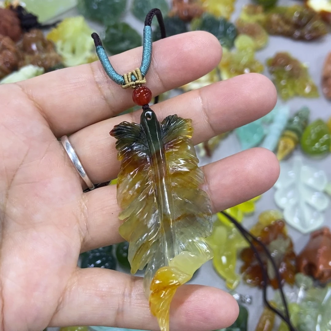 未镶嵌蛇纹石玉挂件