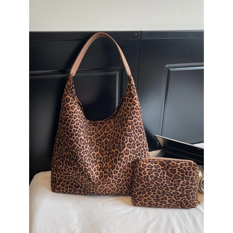 通勤包单肩包腋下包2025新款潮时尚洋气简约日韩纯色休闲包大容量