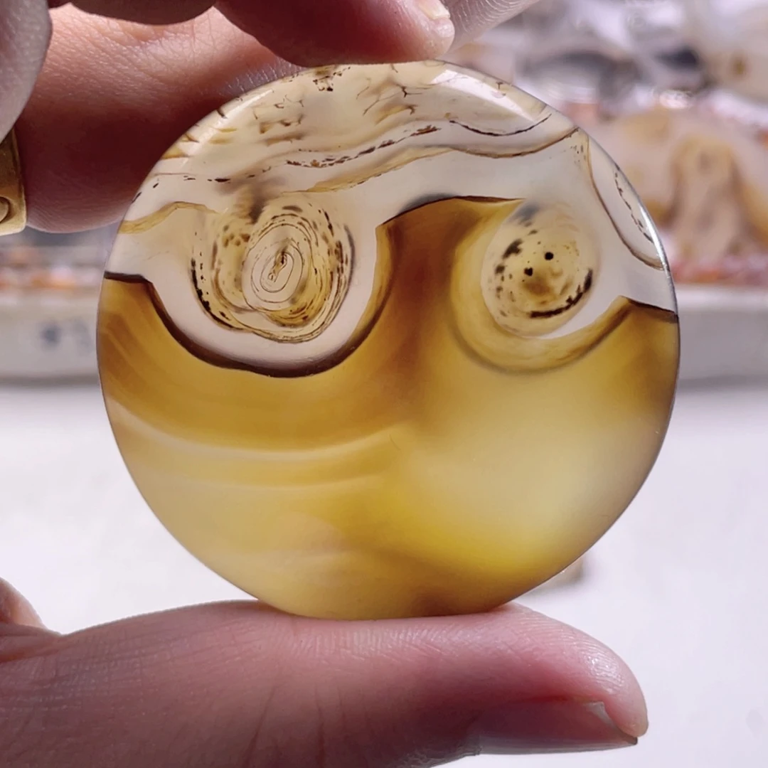 玛瑙/玉髓未镶嵌珠宝奇石