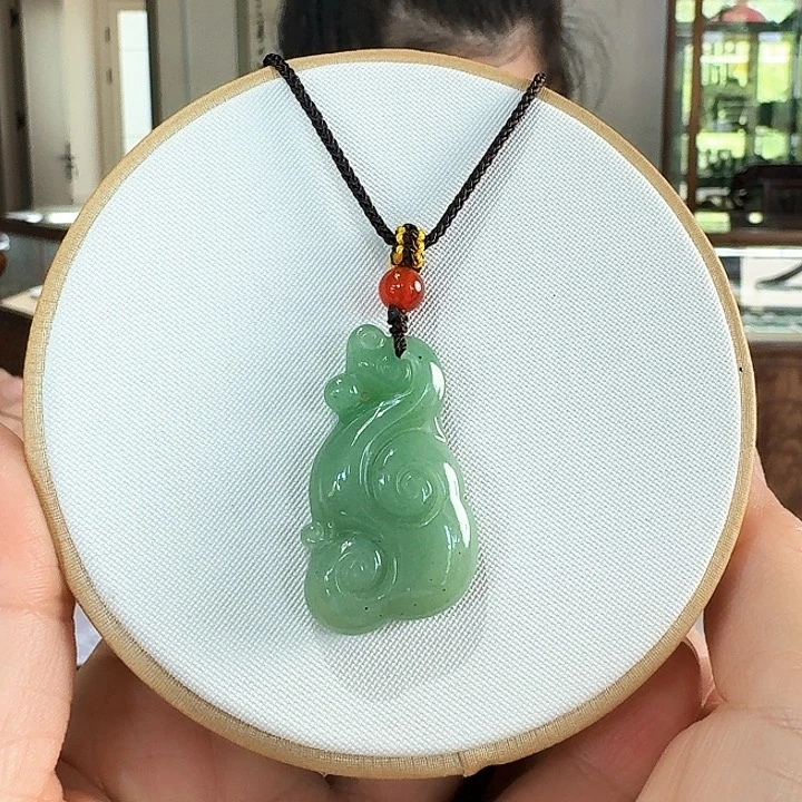 密玉（石英质玉）吊坠未镶嵌