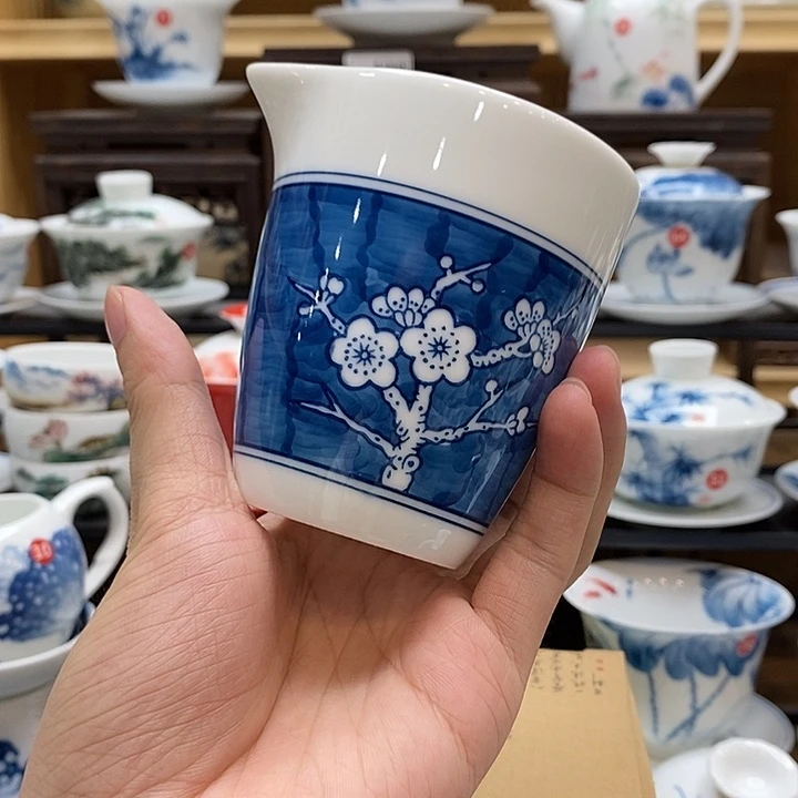 手绘冰梅公道杯260cc釉下彩微瑕福利款