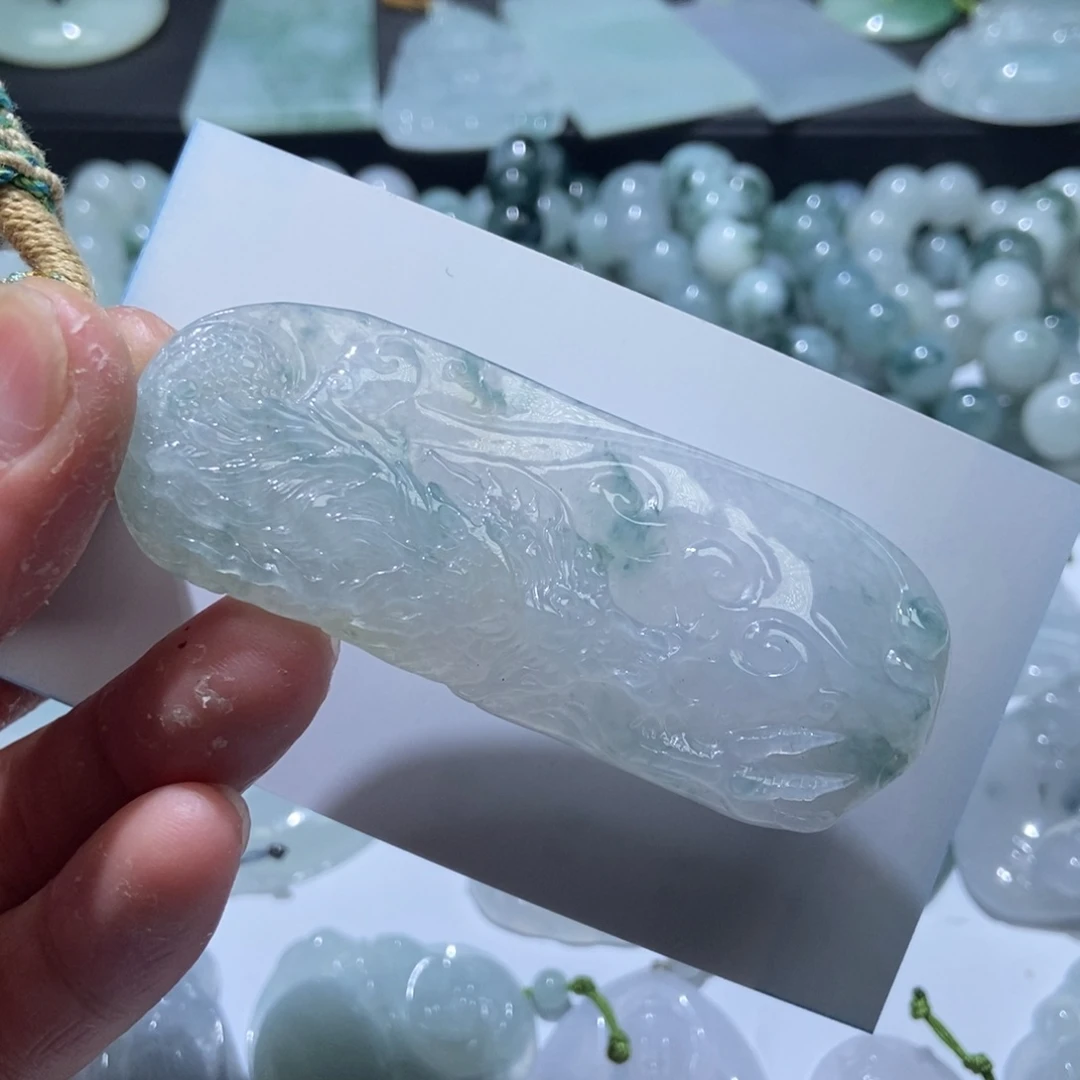 定制翡翠未镶嵌龙牌