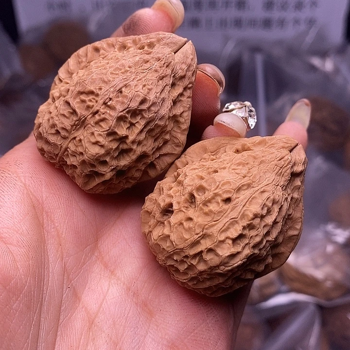 核桃云南野生铁核桃150号37mm