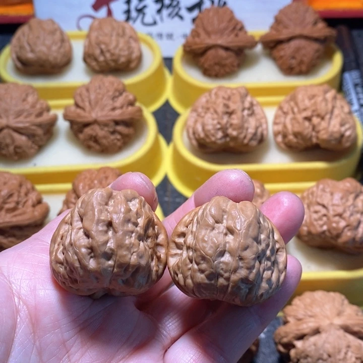 文玩核桃把件蛤蟆头手捻 33.5 35