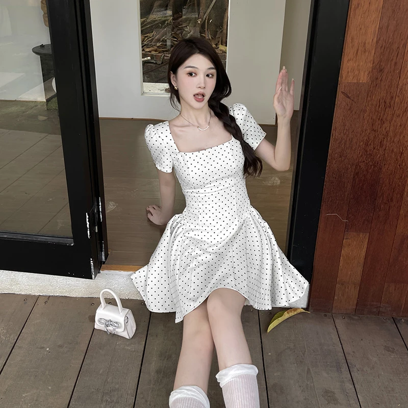 虞书欣同款法式辣妹波点方领高腰收腰显瘦连衣裙气质短袖短裙子子