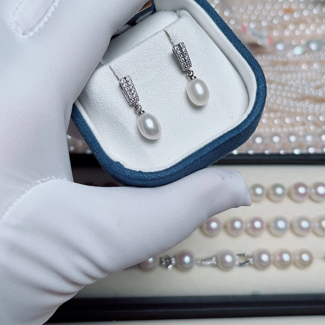 手绳淡水珍珠银S925镶嵌耳钉