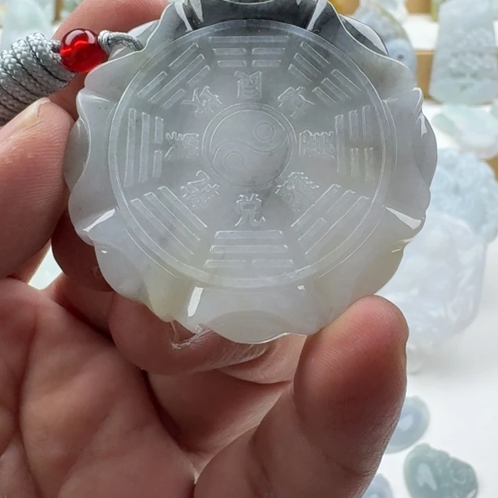 翡翠未镶嵌颈饰天然缅甸A货翡翠